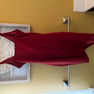 Women’s size medium straight dress. Material has a little stretch to it